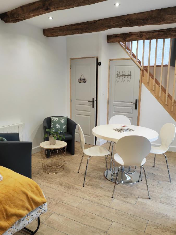 A La Memoire De Merlin & Spa Saint-Malon-sur-Mel 외부 사진