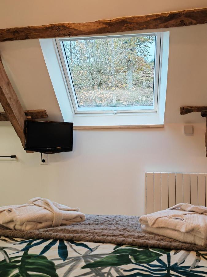 A La Memoire De Merlin & Spa Saint-Malon-sur-Mel 외부 사진