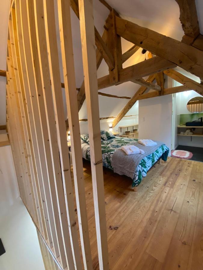 A La Memoire De Merlin & Spa Saint-Malon-sur-Mel 외부 사진