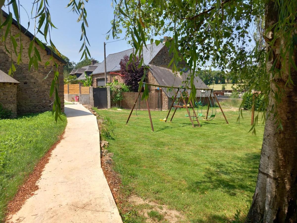A La Memoire De Merlin & Spa Saint-Malon-sur-Mel 외부 사진